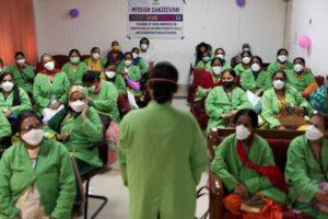 Oxfam supports ASHA workers in Odisha Bihar and Chhattisgarh with kits during COVID-19 pandemic